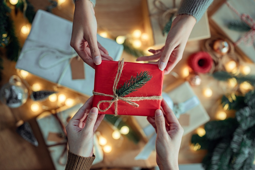 financially-focused holiday gifts